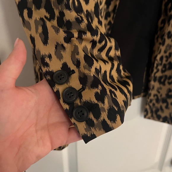 Halogen Single Button Blazer in Taupe Animal Print Cheetah - Picture 9 of 14